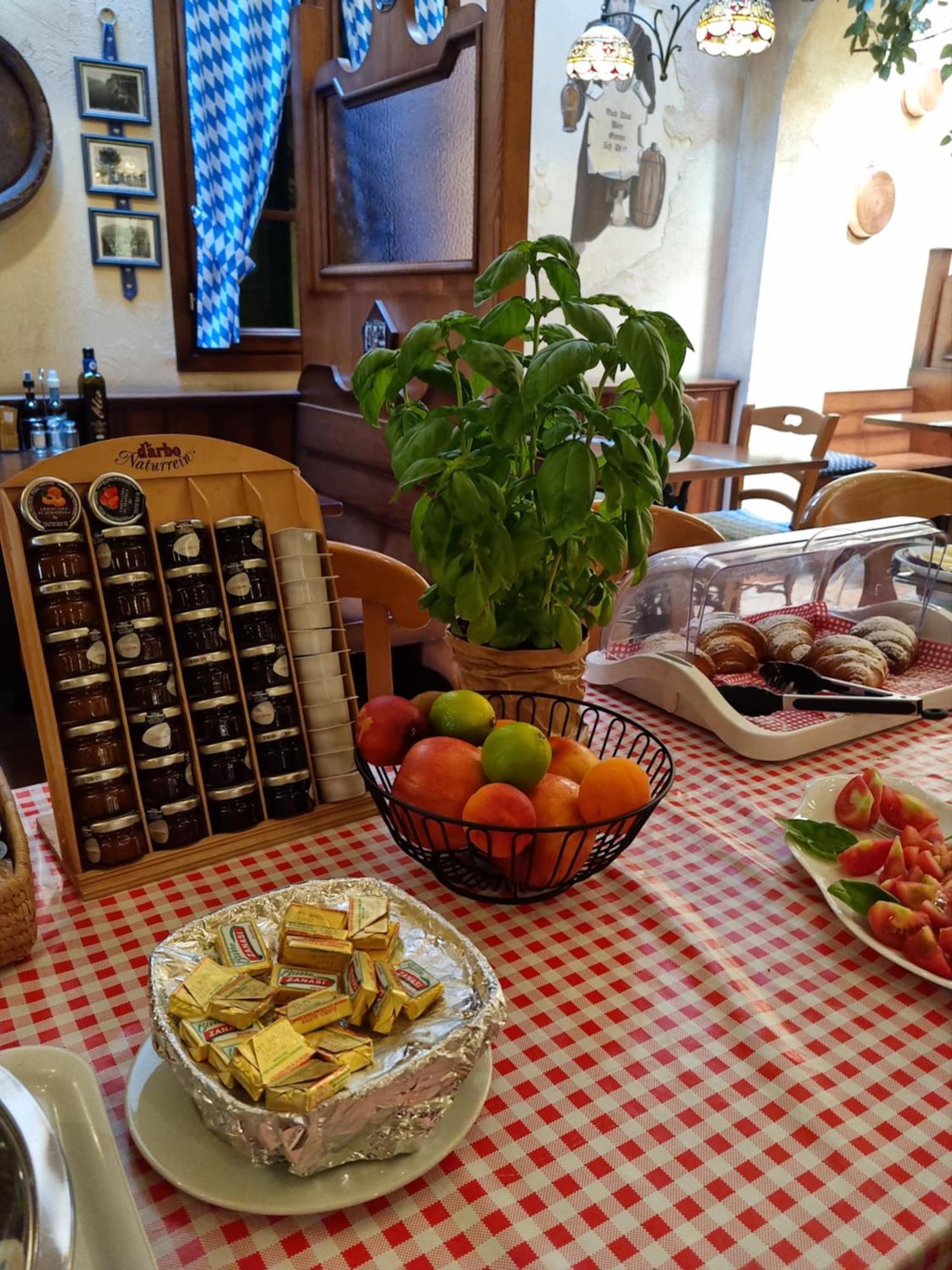 Hotel Vittoria 리바 델 이탈리아 베로나 외부 사진