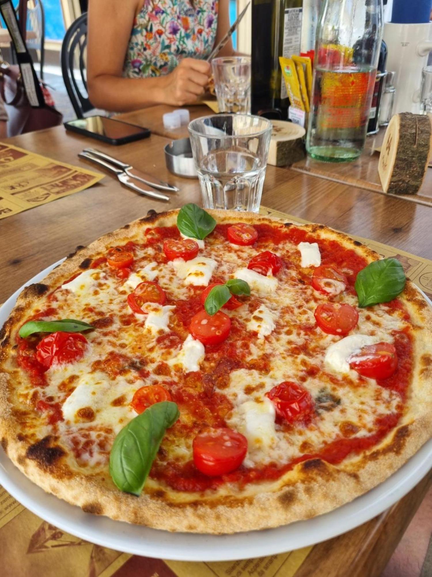 Hotel Vittoria 리바 델 이탈리아 베로나 외부 사진
